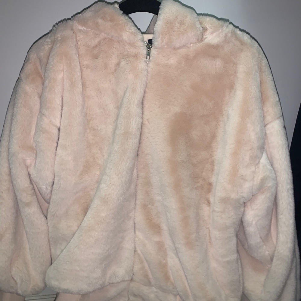 Forever 21 Cream Faux Fur Zipup